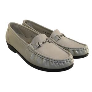 SAS Metro Leather Loafer Womens 8 M Taupe Beige Buckle Moccasin Slip on Comfort